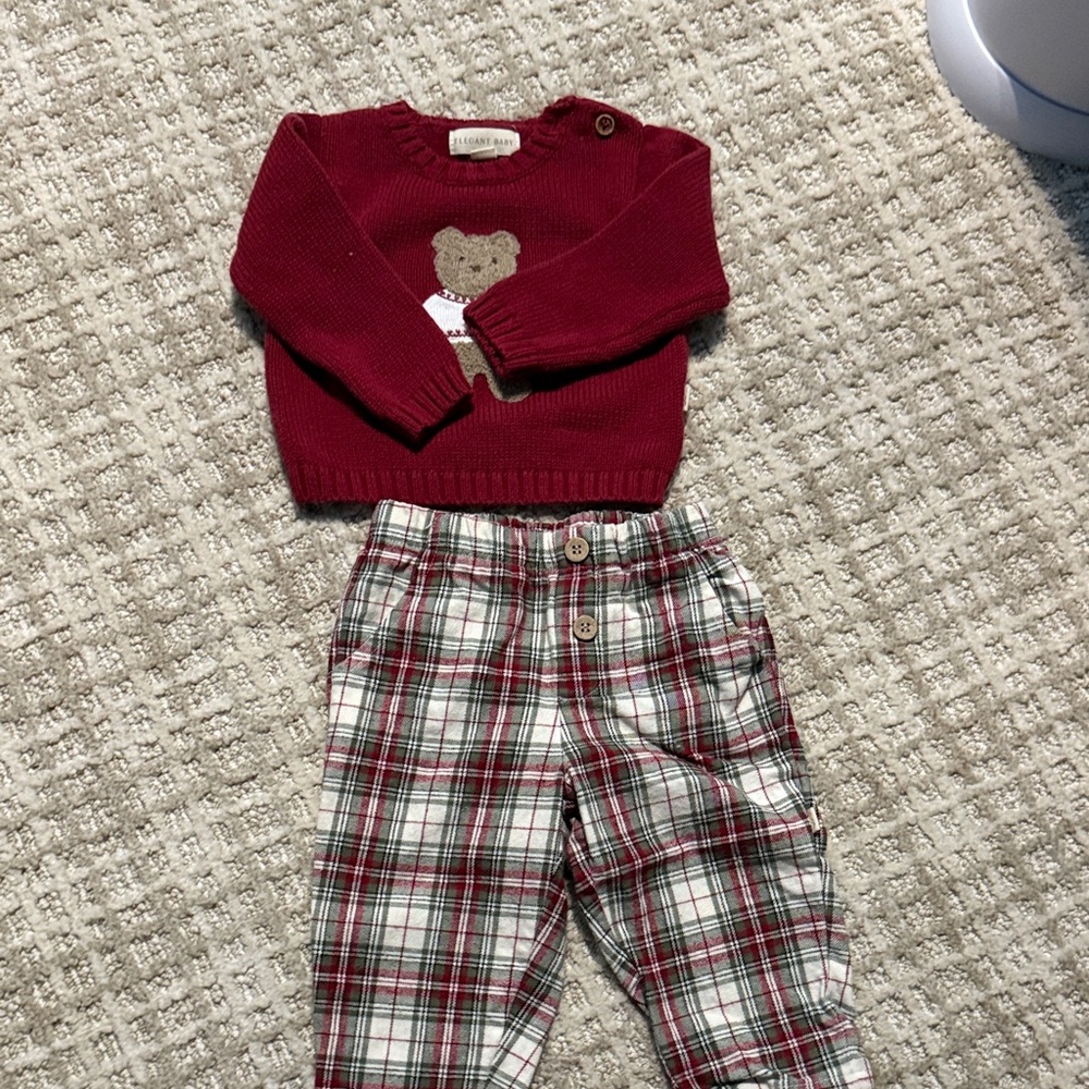 Elegant baby teddy bear Sweater and Plaid Pants Set NWOT
